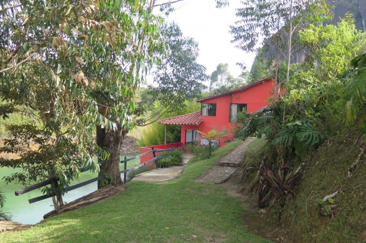 Ecolodge Bahia Del Penon Guatapé Esterno foto