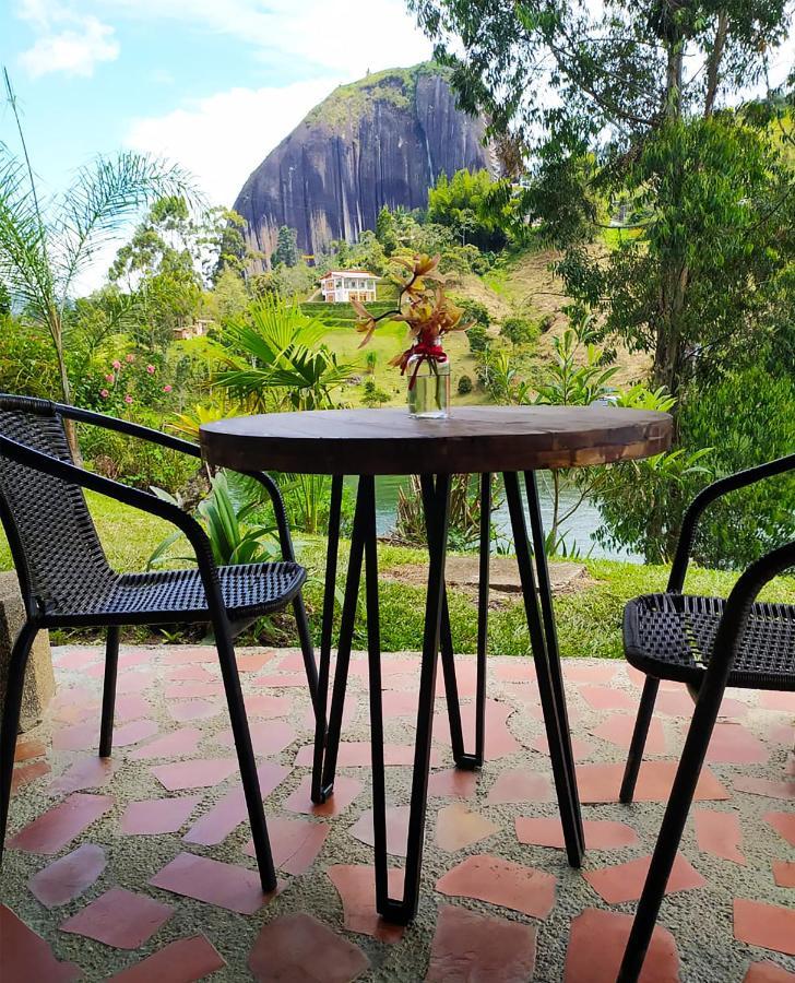 Ecolodge Bahia Del Penon Guatapé Esterno foto