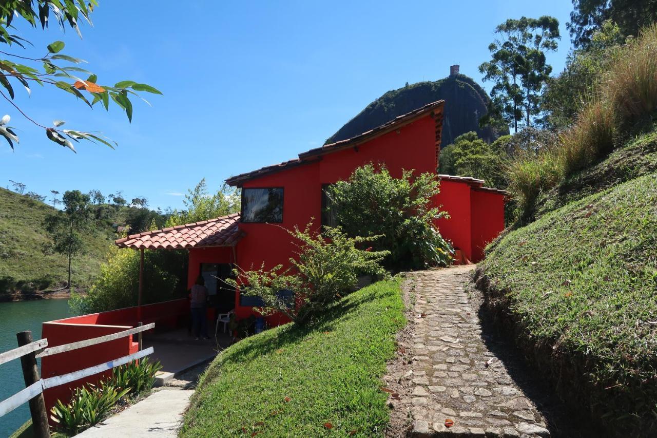 Ecolodge Bahia Del Penon Guatapé Esterno foto